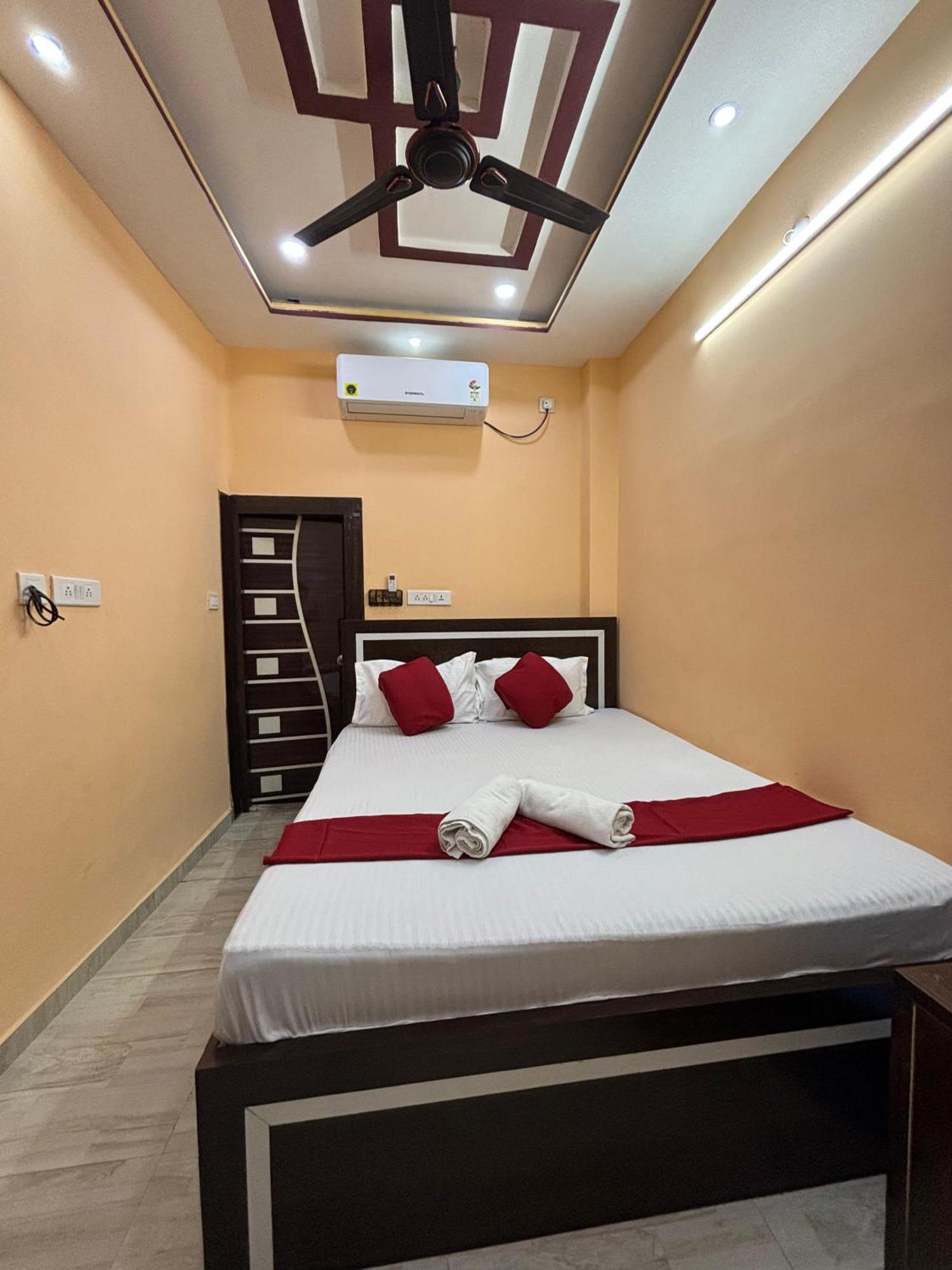 כלכותה Hotel O Marquis Guest House מראה חיצוני תמונה