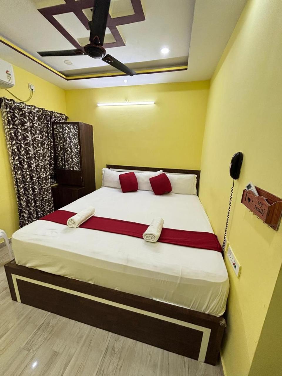 כלכותה Hotel O Marquis Guest House מראה חיצוני תמונה